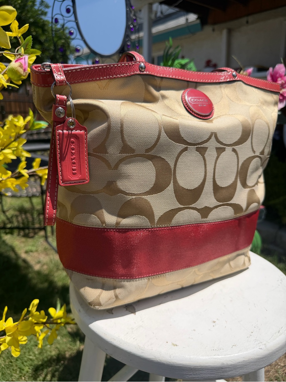 Coach Beige Signature Canvas Tote with Red Trim and Handles - Picture 8 of 8
